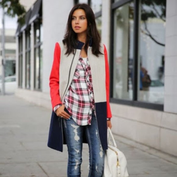 Urban Outfitters Tops - URBAN OUTFITTERS BDG Plaid Button Down Top Red 2C8
